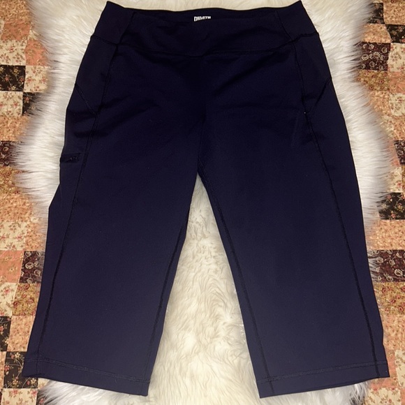 Duluth Trading Co | Pants u0026 Jumpsuits | Duluth Trading Co Womens Noga  Stretch Capris | Poshmark